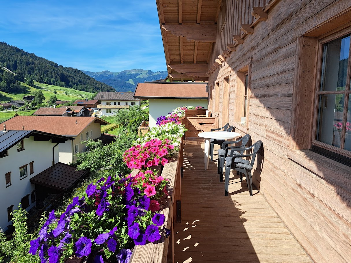 Ferienwohnung Balkon